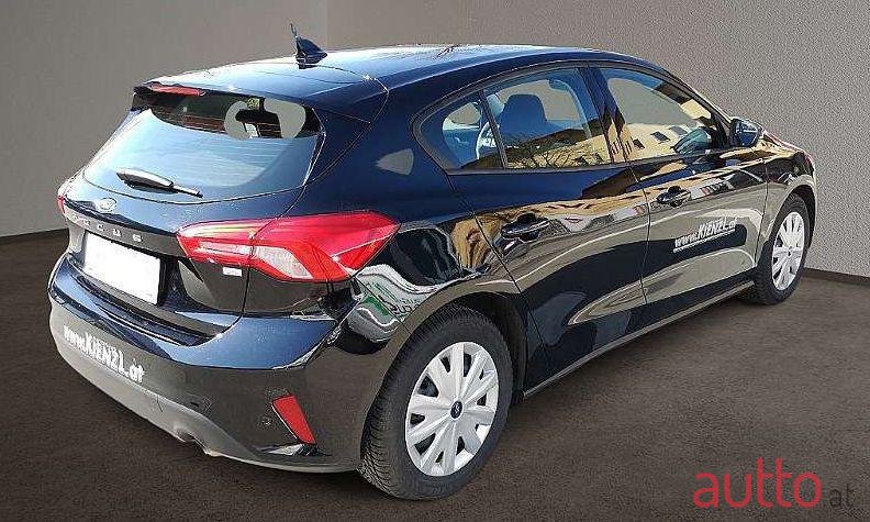 2020' Ford Focus photo #1