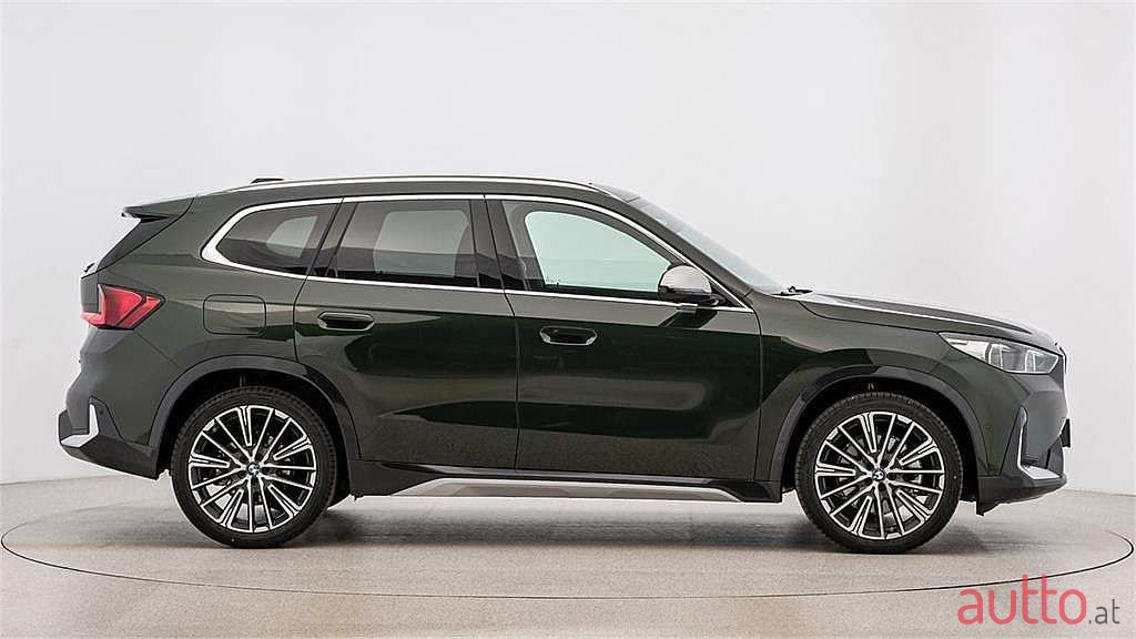 2022' BMW X1 photo #3