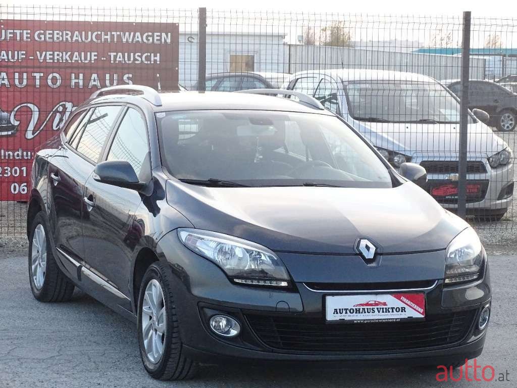 2013' Renault Megane photo #1