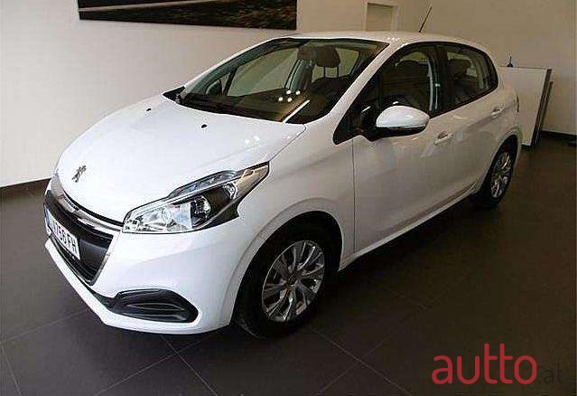 2019' Peugeot 208 photo #1