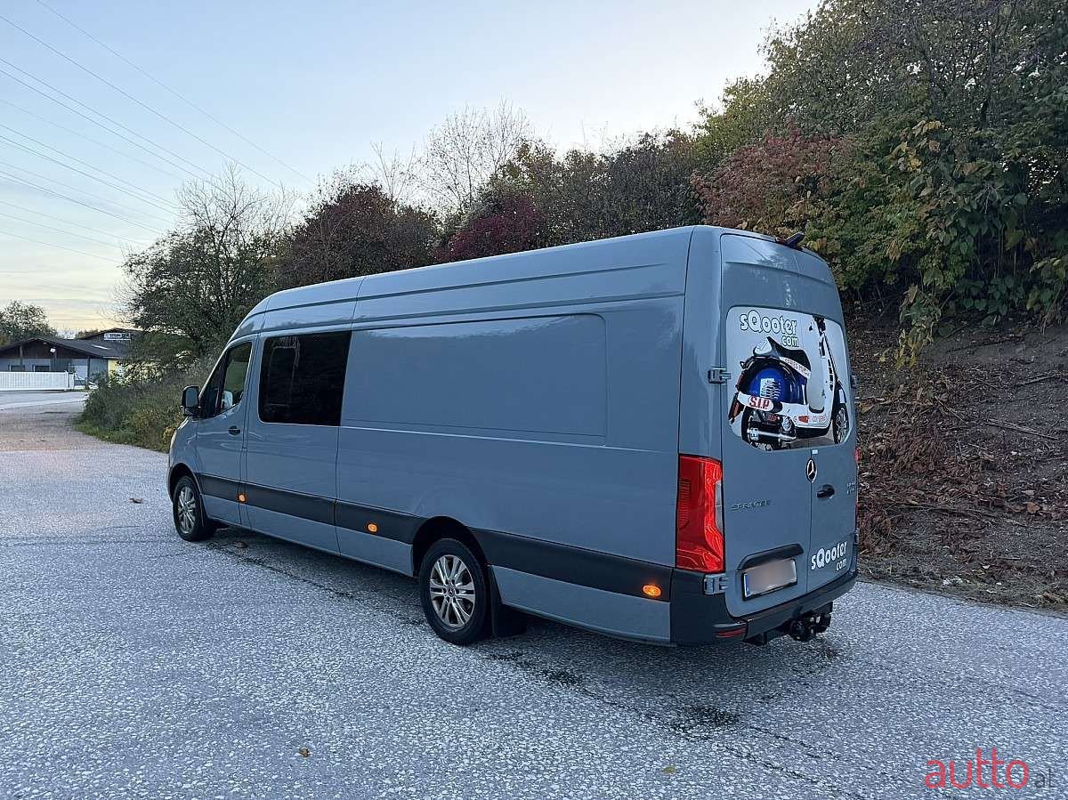 2021' Mercedes-Benz Sprinter photo #2