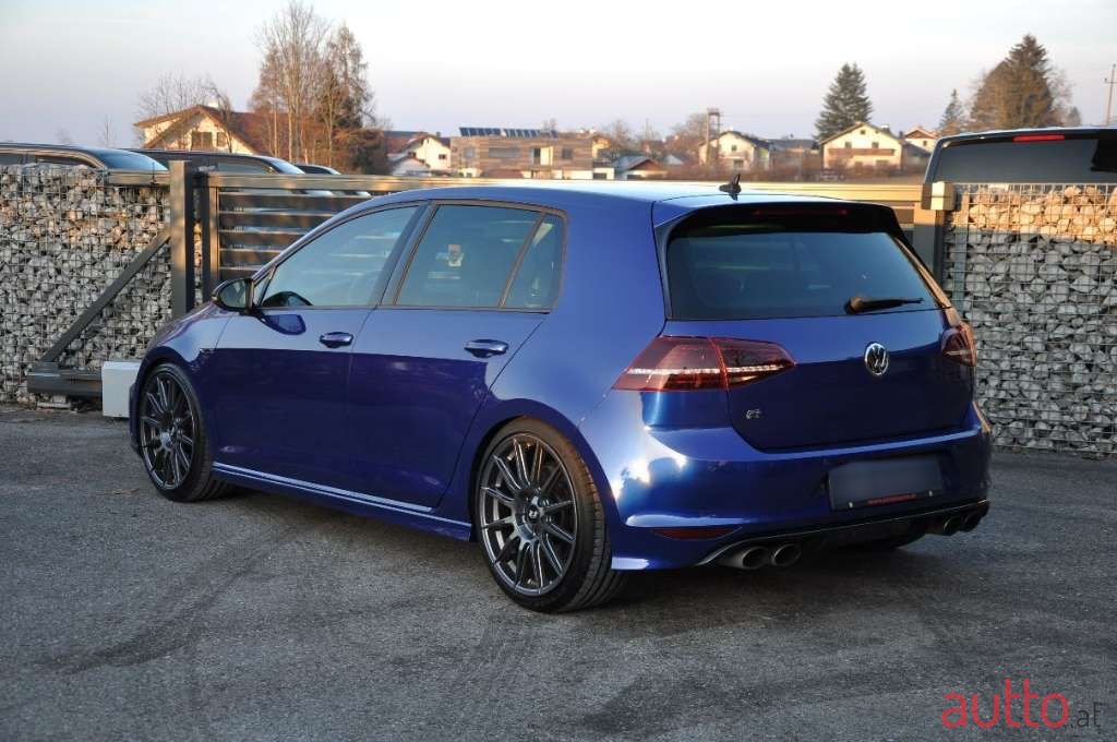 2014' Volkswagen Golf photo #3