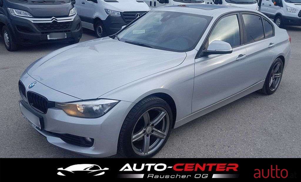 2012' BMW 3Er-Reihe photo #2