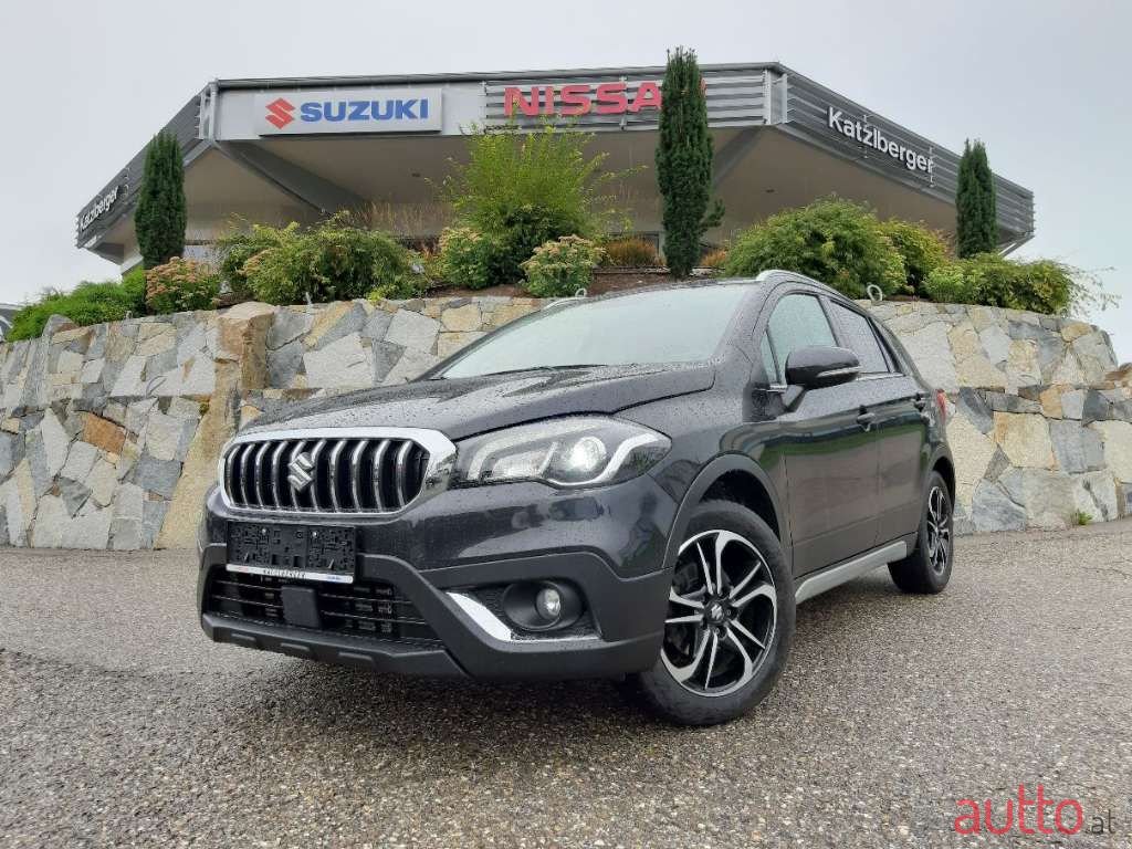 2016' Suzuki SX4 photo #1