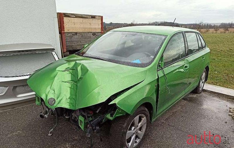 2013' Skoda Rapid photo #1