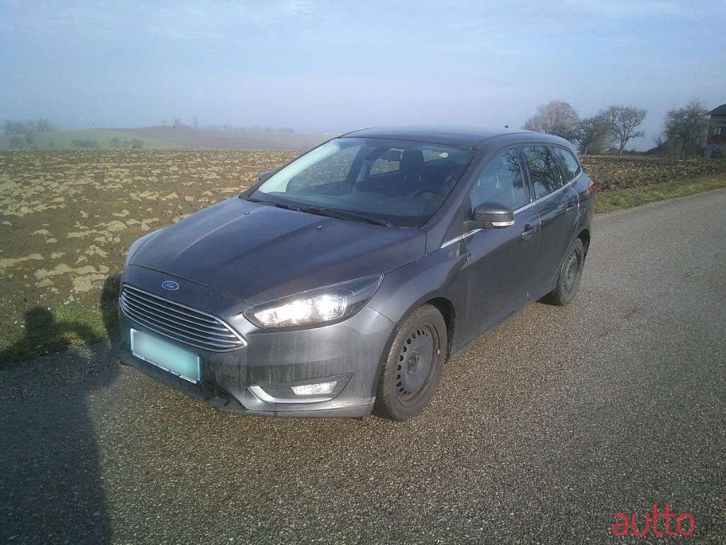 2015' Ford Focus photo #1