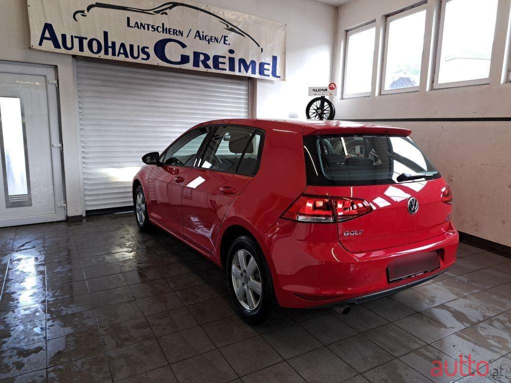 2013' Volkswagen Golf photo #6