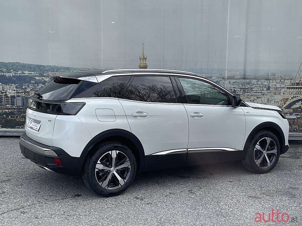 2023' Peugeot 3008 photo #2
