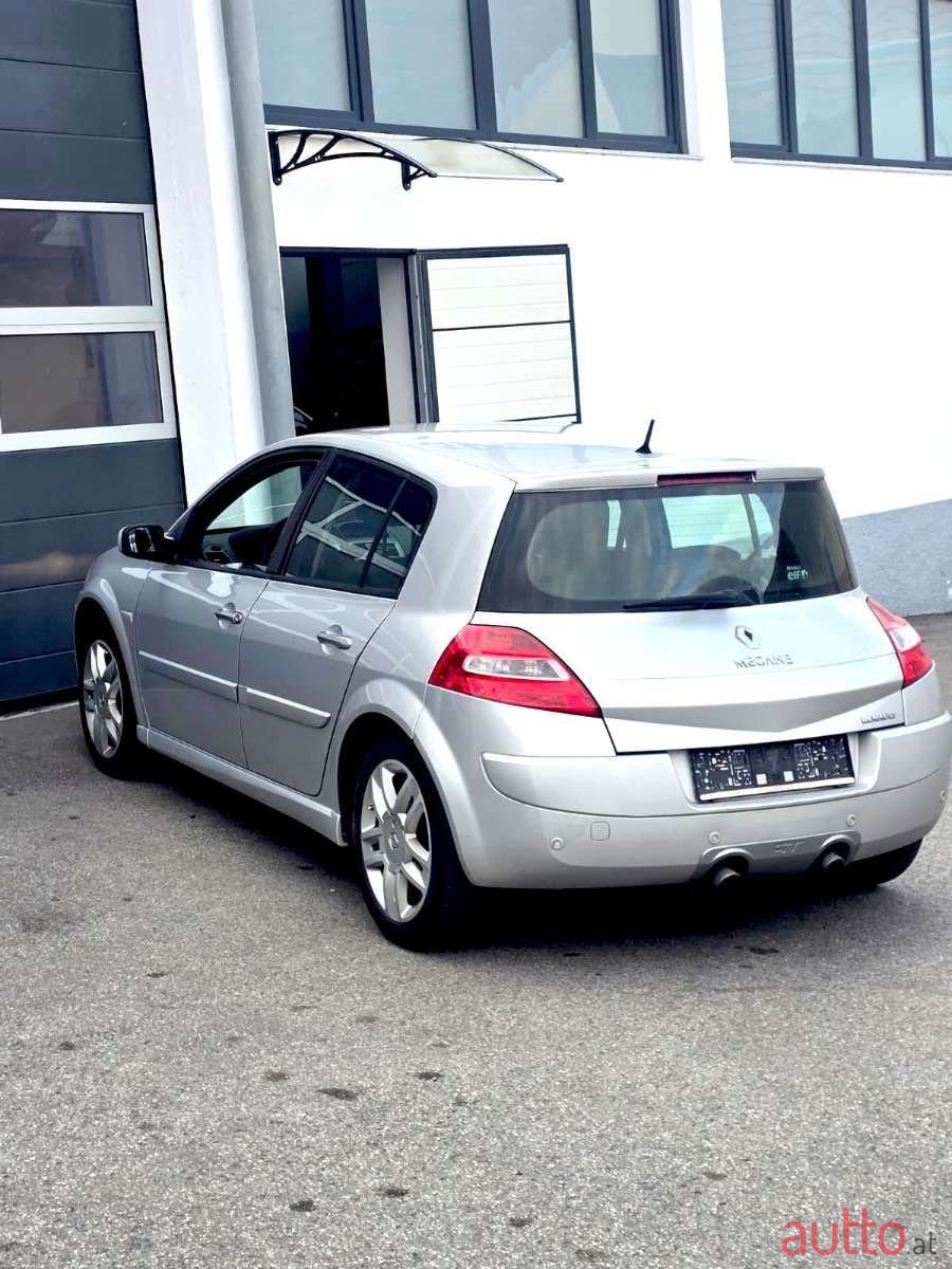 2007' Renault Megane photo #4
