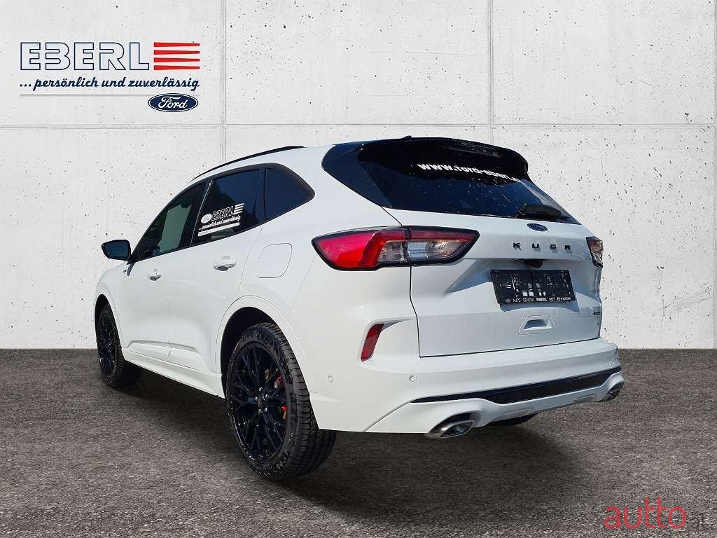 2023' Ford Kuga photo #3