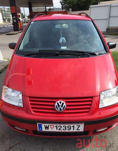 2001' Volkswagen Sharan photo #1