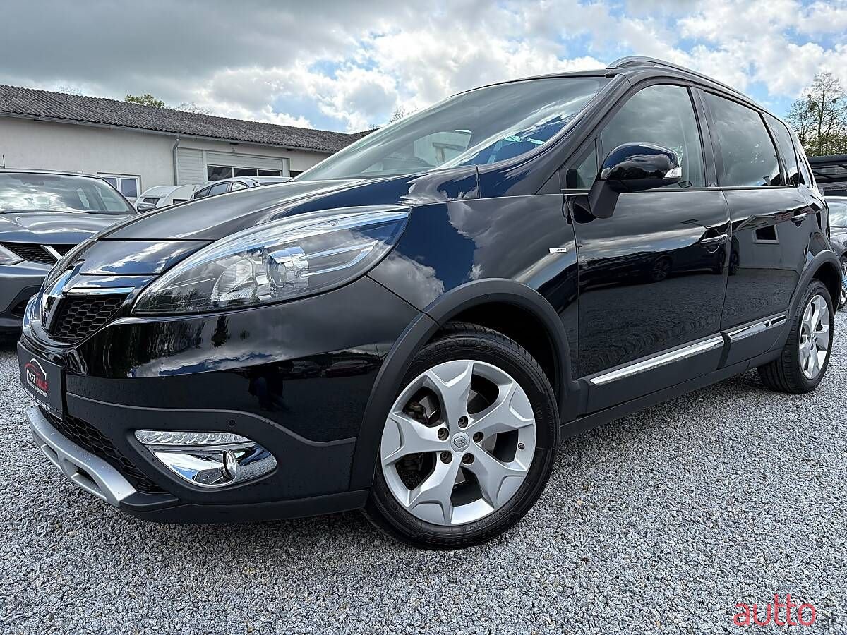 2015' Renault Scenic photo #1