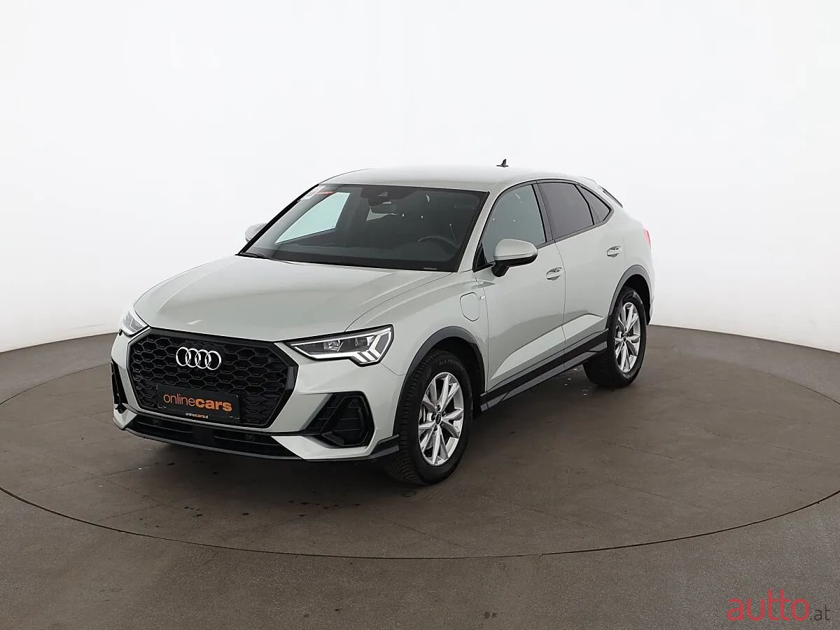 2022' Audi Q3 photo #1