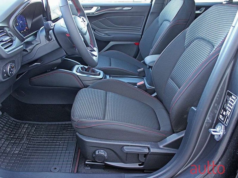 2024' Ford Focus photo #6