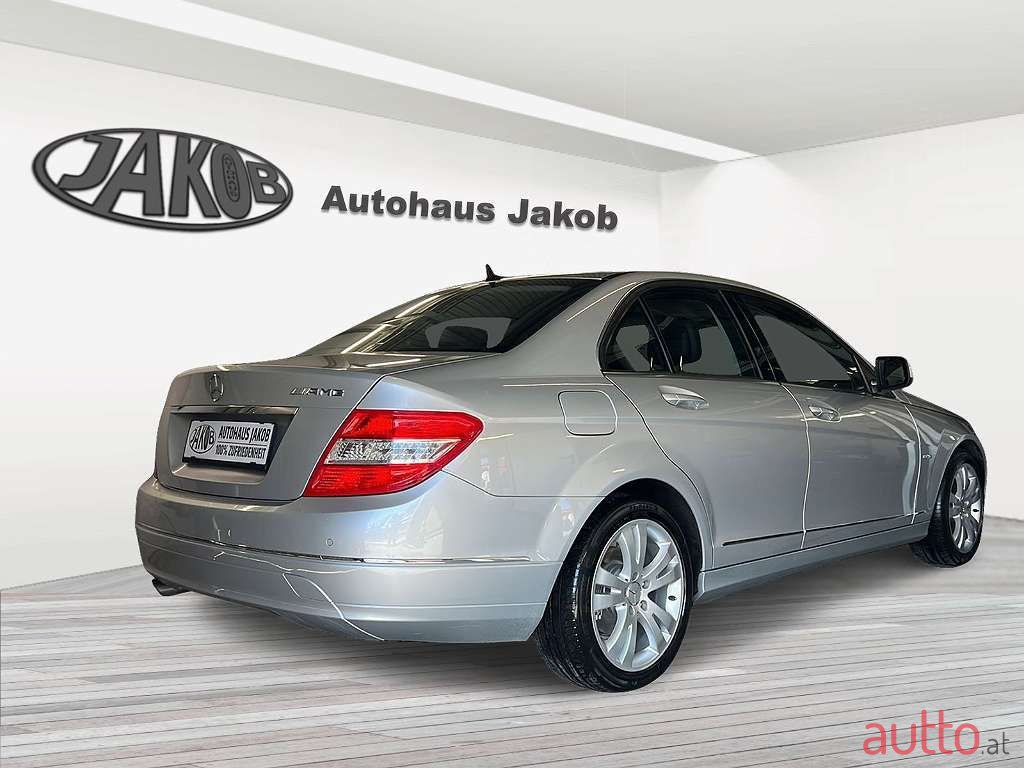 2012' Mercedes-Benz C-Klasse photo #2