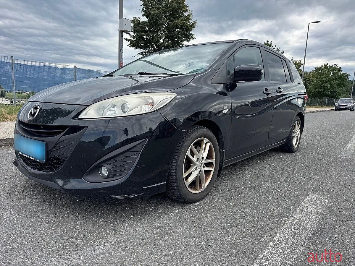 2011' Mazda Mazda5 photo #1