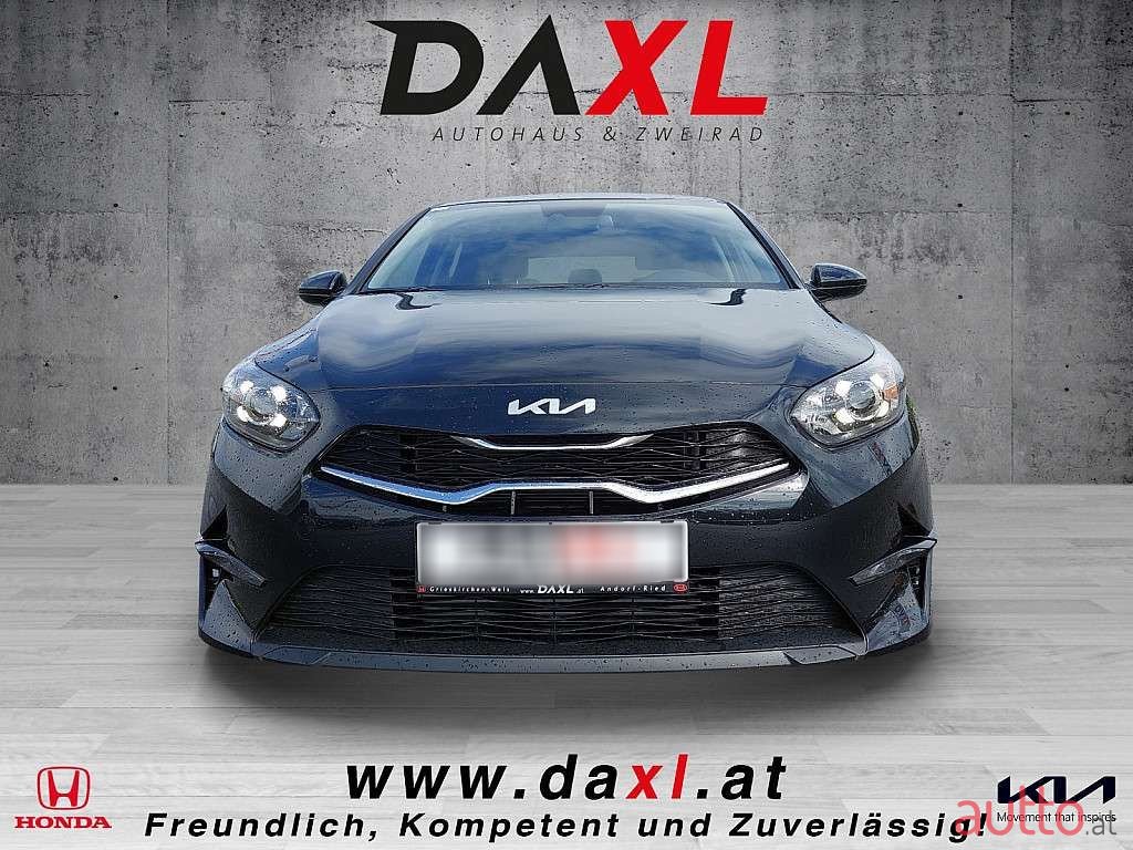 2023' Kia Ceed photo #1