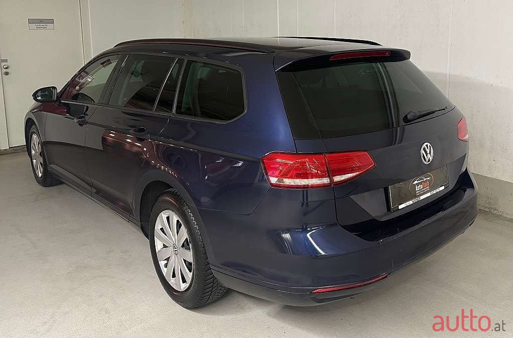 2016' Volkswagen Passat photo #6