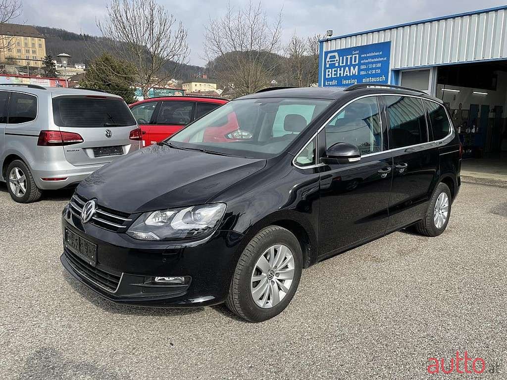 2016' Volkswagen Sharan photo #1