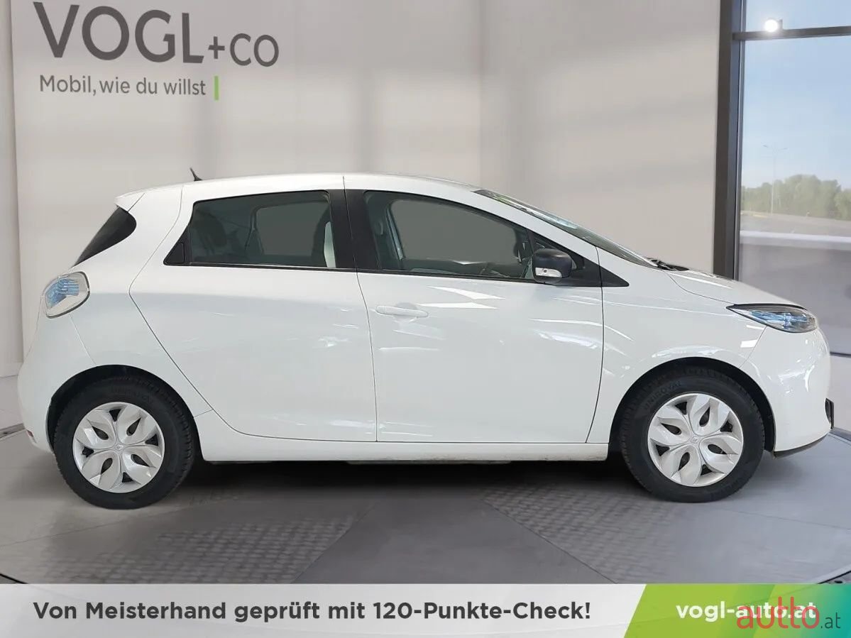 2019' Renault Zoe photo #6