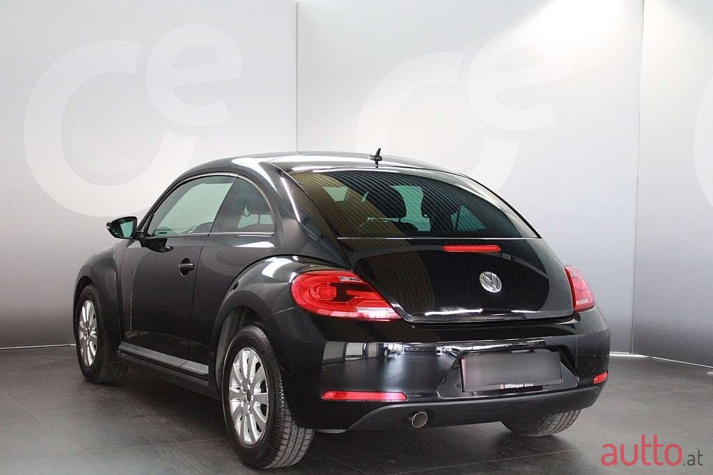 2012' Volkswagen Beetle photo #3