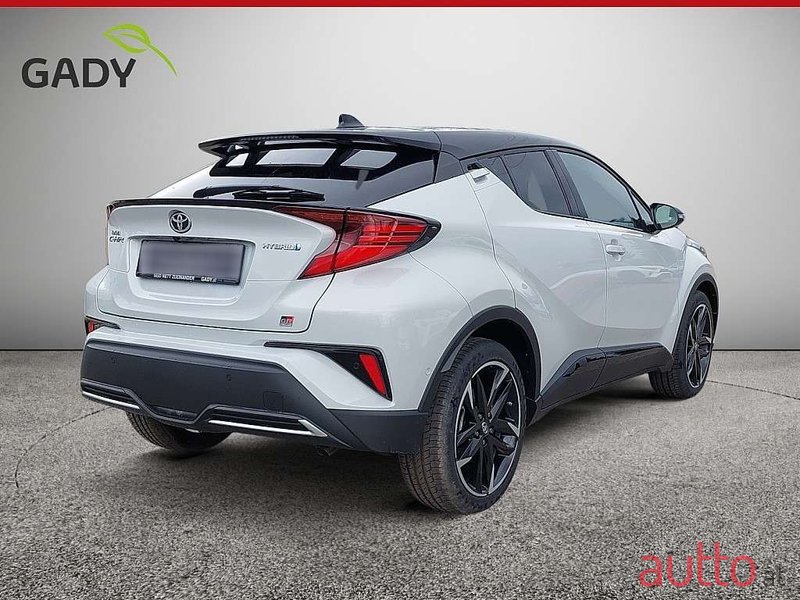 2024' Toyota C-HR photo #5