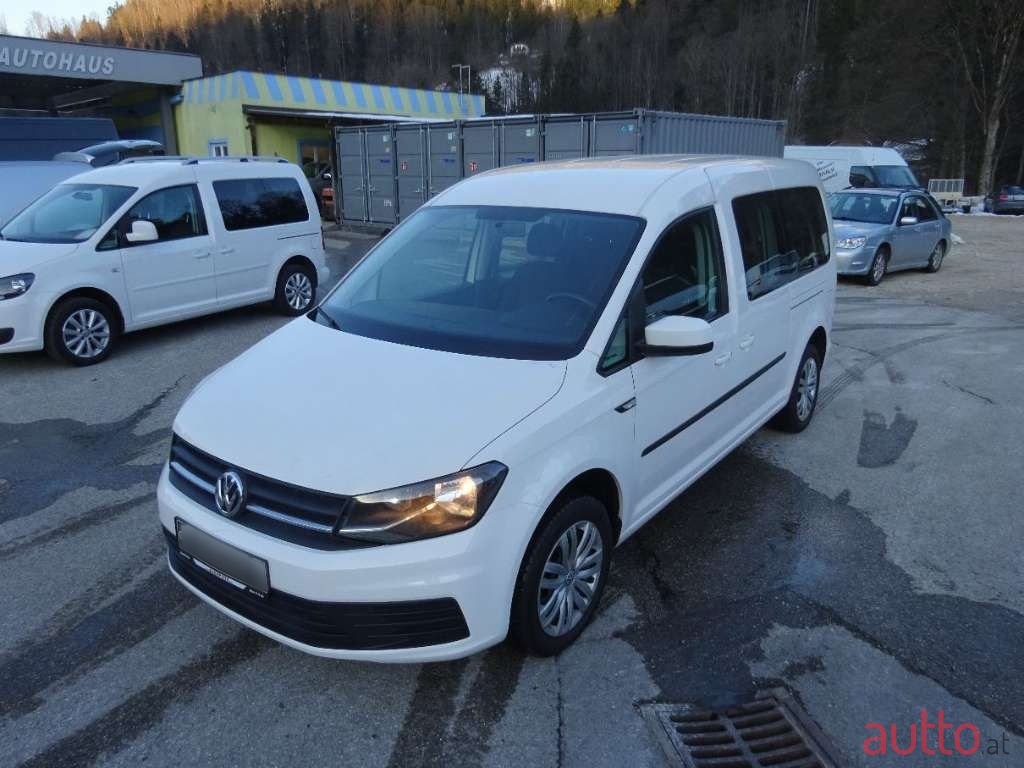 2017' Volkswagen Caddy photo #1