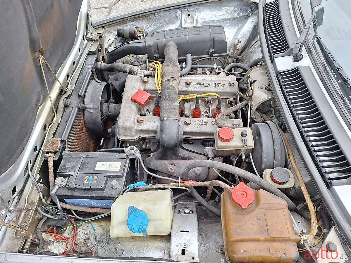 1983' Alfa Romeo GTV photo #5