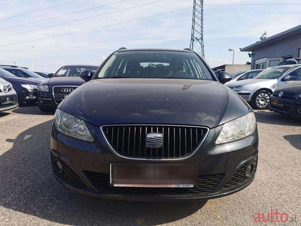 2011' SEAT Exeo photo #2