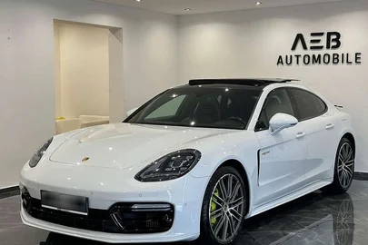 2018' Porsche Panamera