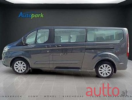 2023' Ford Tourneo photo #4