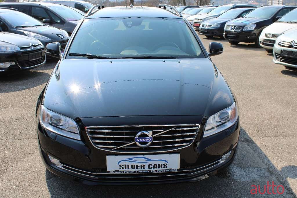 2015' Volvo V70 photo #2