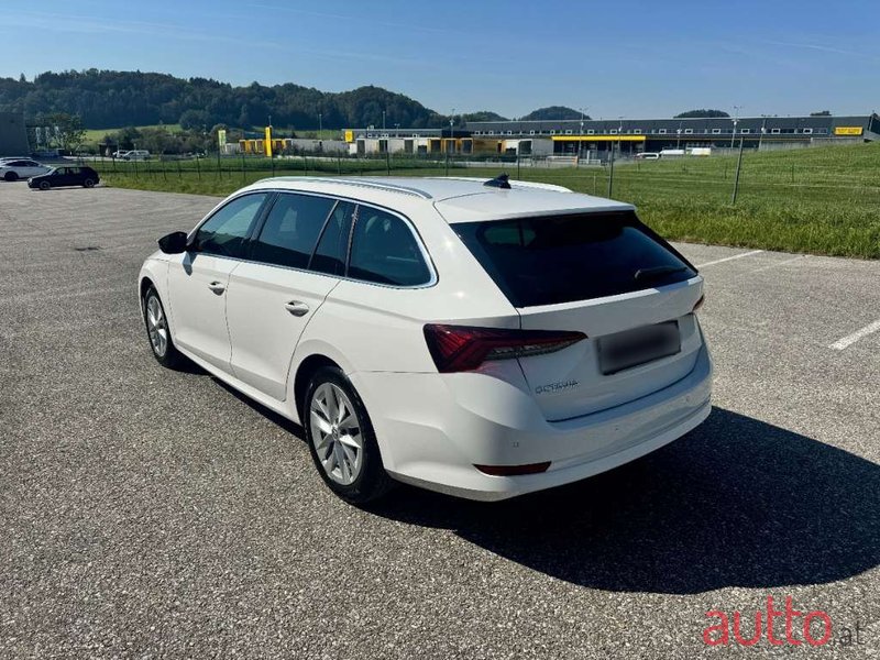 2022' Skoda Octavia photo #5