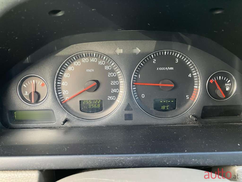 2004' Volvo XC90 photo #6