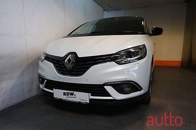 2019' Renault Scenic photo #2