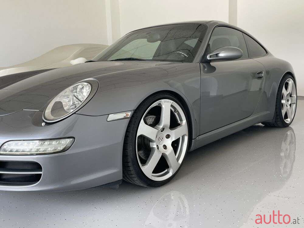 2005' Porsche 911 photo #2