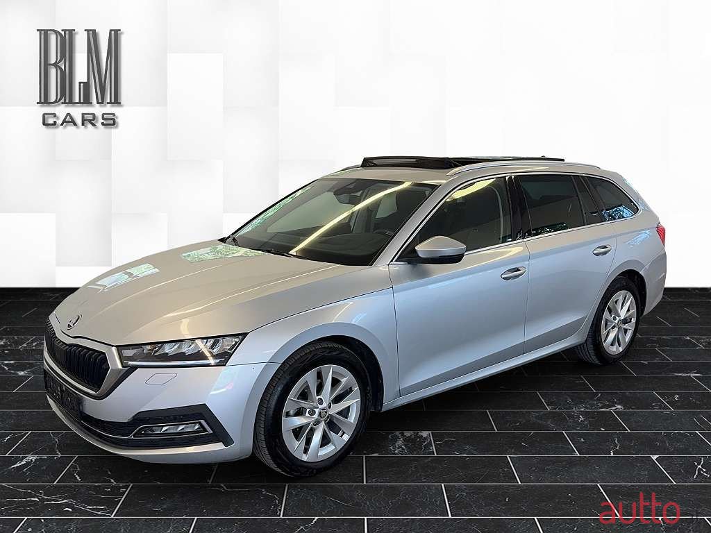 2020' Skoda Octavia photo #1
