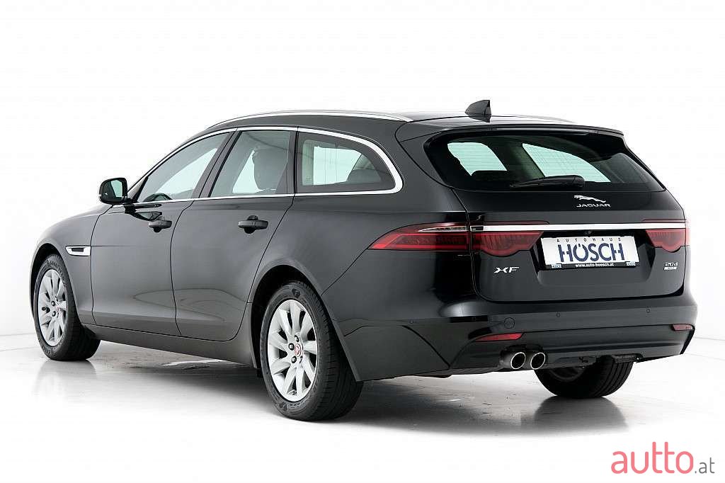 2018' Jaguar XF photo #3