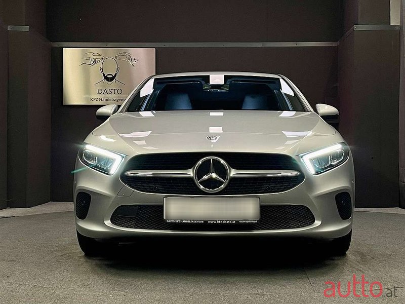 2020' Mercedes-Benz A-Klasse photo #2