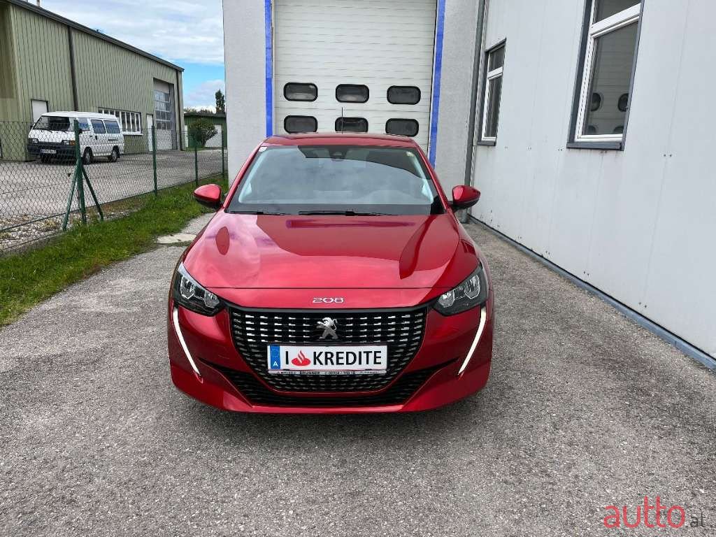 2021' Peugeot 208 photo #2
