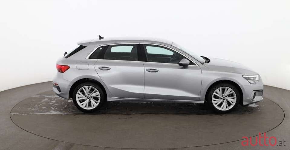 2022' Audi A3 photo #2