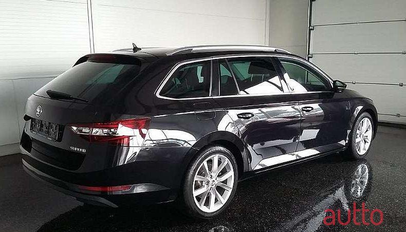 2016' Skoda Superb photo #1