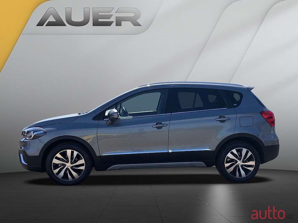 2021' Suzuki SX4 photo #2