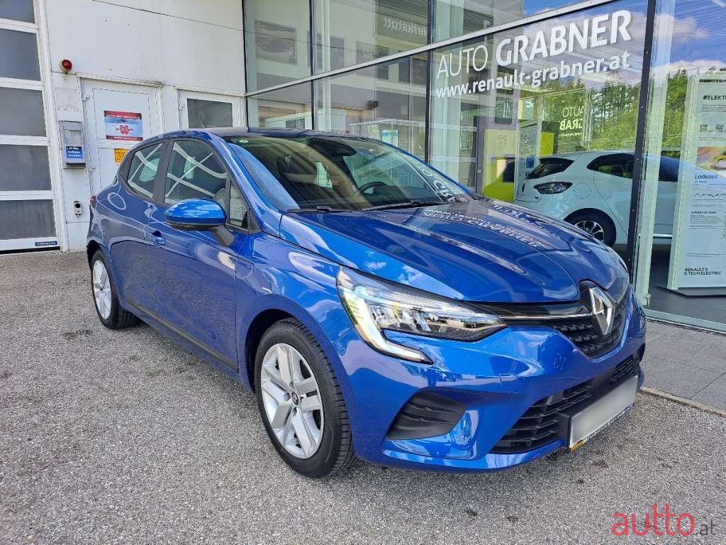 2021' Renault Clio photo #1