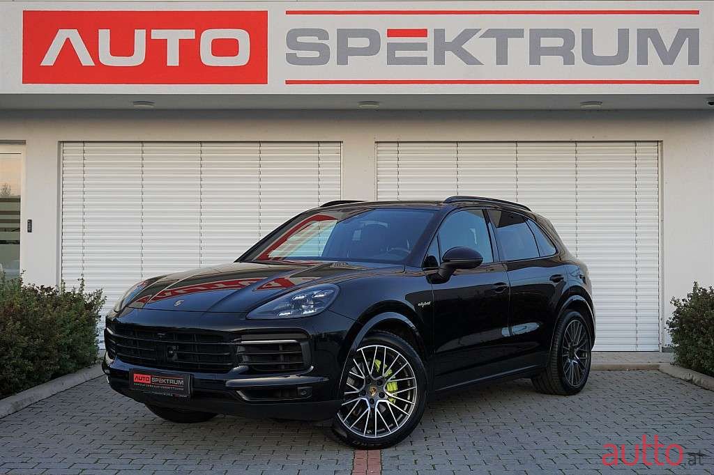 2018' Porsche Cayenne photo #1