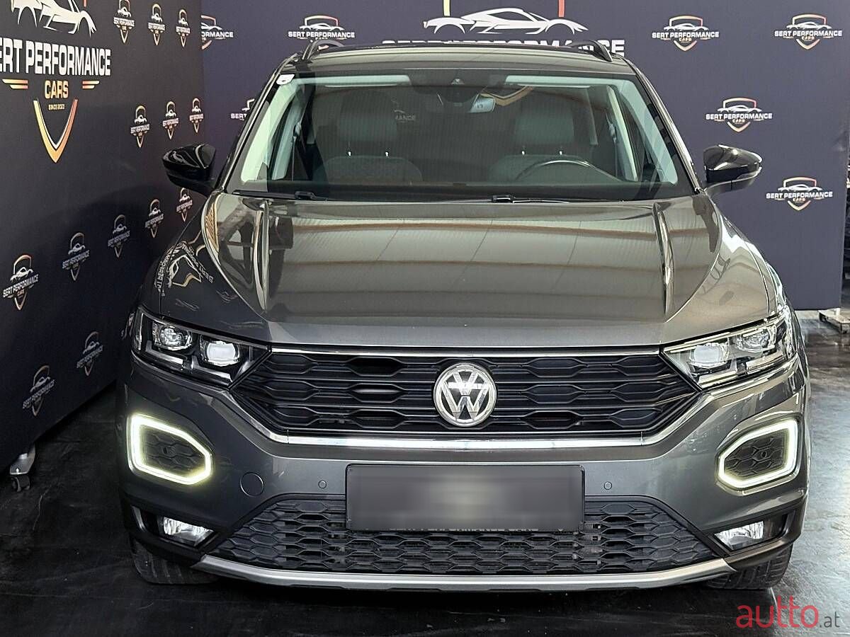 2019' Volkswagen T-Roc photo #4