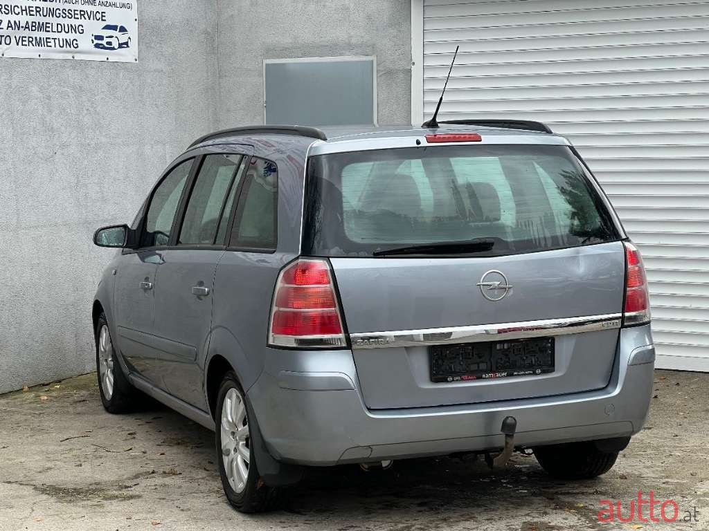 2006' Opel Zafira photo #3