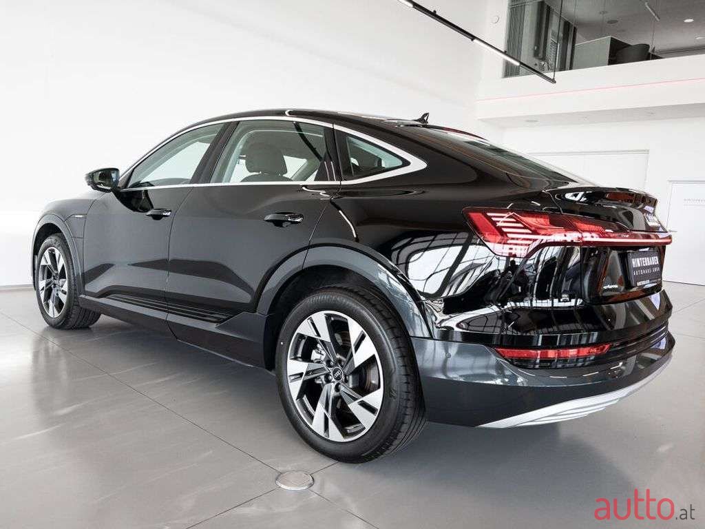 2021' Audi e-tron photo #5