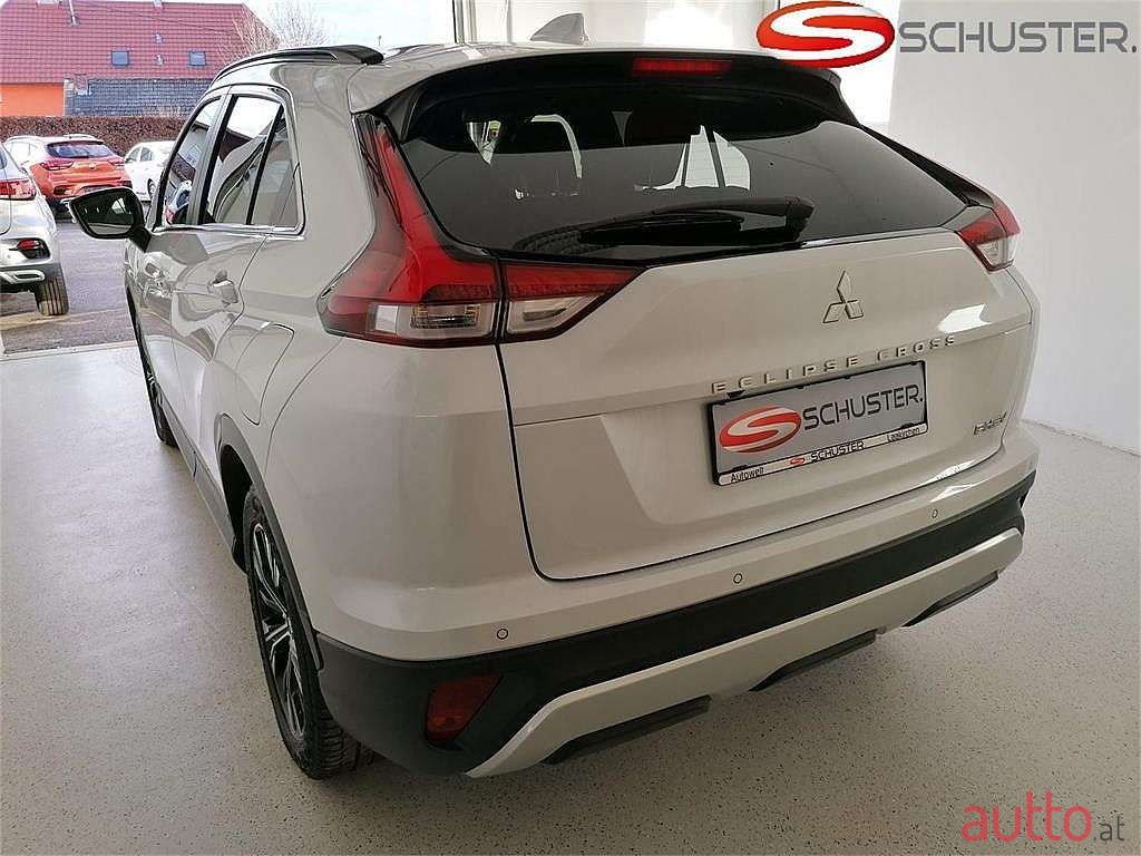 2021' Mitsubishi Eclipse photo #3