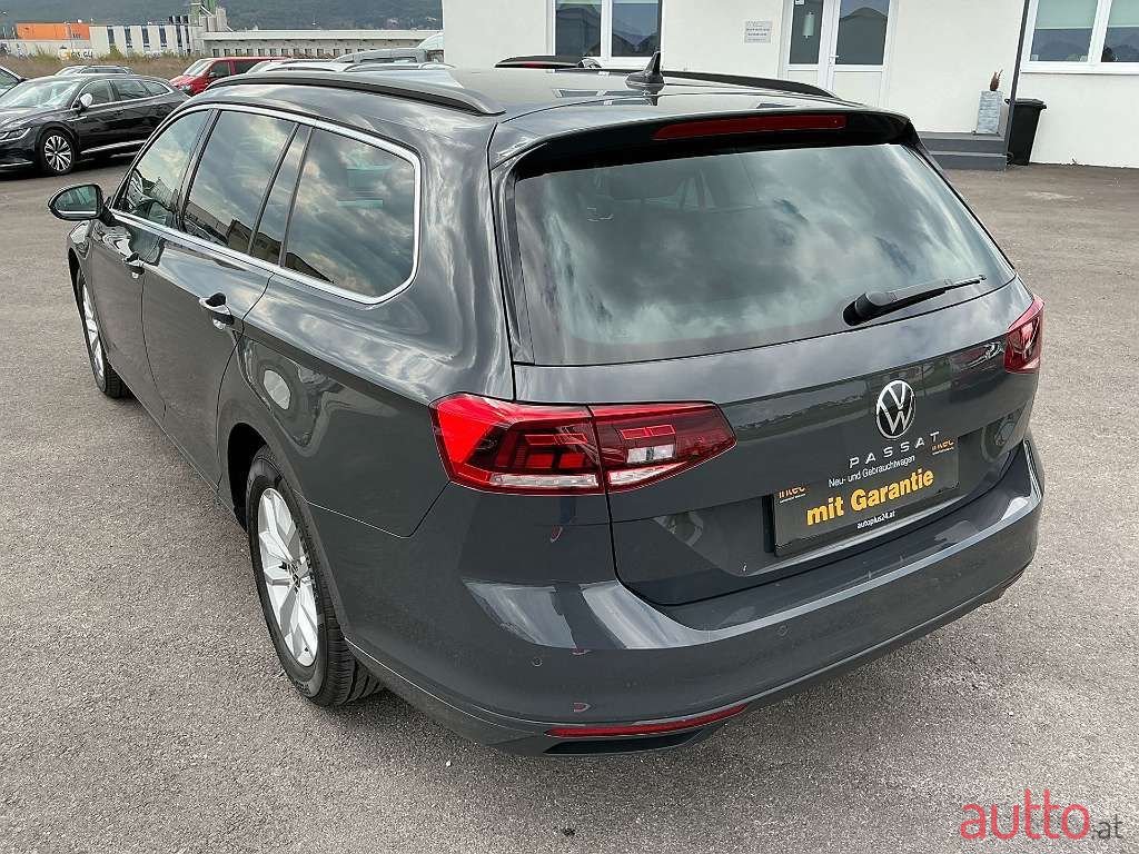 2021' Volkswagen Passat photo #6
